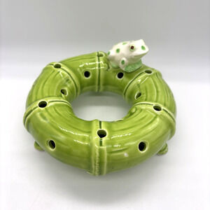 Vtg Round Green Flower Frog Ring Footed Ceramic Frog Sitting Bamboo Ikebana MCM